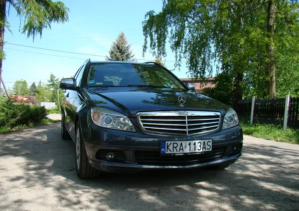 małopolskie Mercedes-Benz Klasa C cena 23900 przebieg: 240000, rok produkcji 2008 z Swarzędz